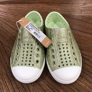 NWT Native Shoes Jefferson bling c7